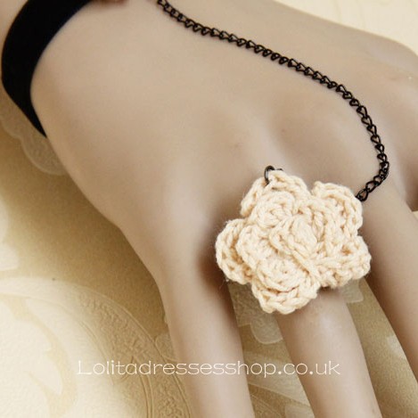 Sen Department Vintage Wool Flower Lolita Bracelet