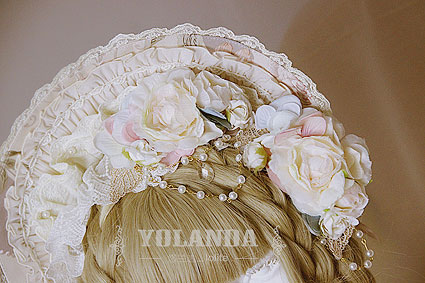 Leonora Classic Lace Lolita Bonnet