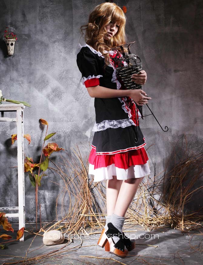 Red And Black Square-collar Short Sleeves Cotton Gothic Lolita Dress With Tiers