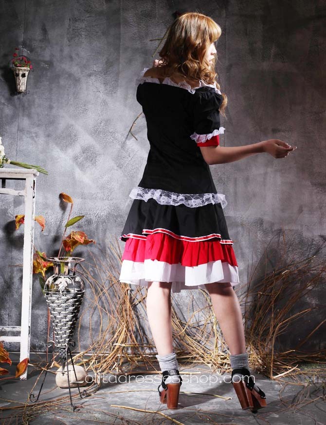 Red And Black Square-collar Short Sleeves Cotton Gothic Lolita Dress With Tiers