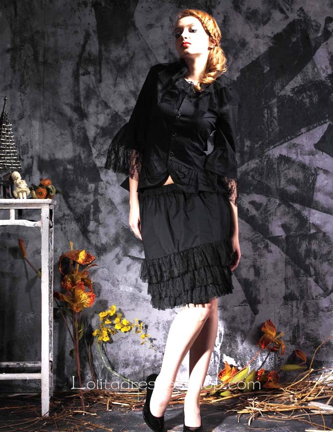 Gothic Black Scoop Half Sleeve Knee-length Lolita Dress With Lace Ruffles