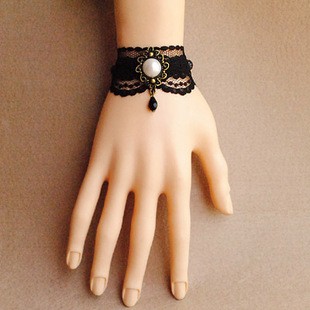 Fabulous Black Lace Retro Lolita Bracelet