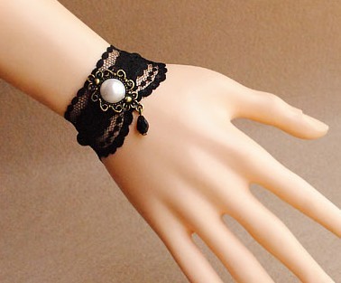 Fabulous Black Lace Retro Lolita Bracelet