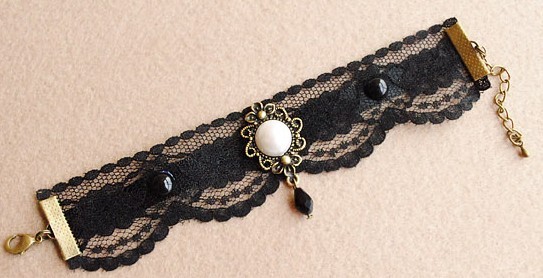 Fabulous Black Lace Retro Lolita Bracelet
