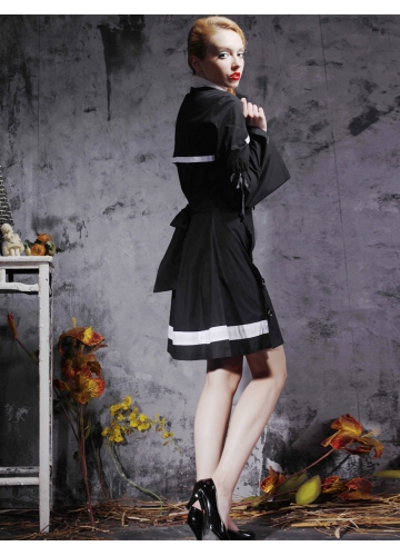 Short Black And White Cotton Turndown Collar Long Sleeve Gothic Lolita Dress
