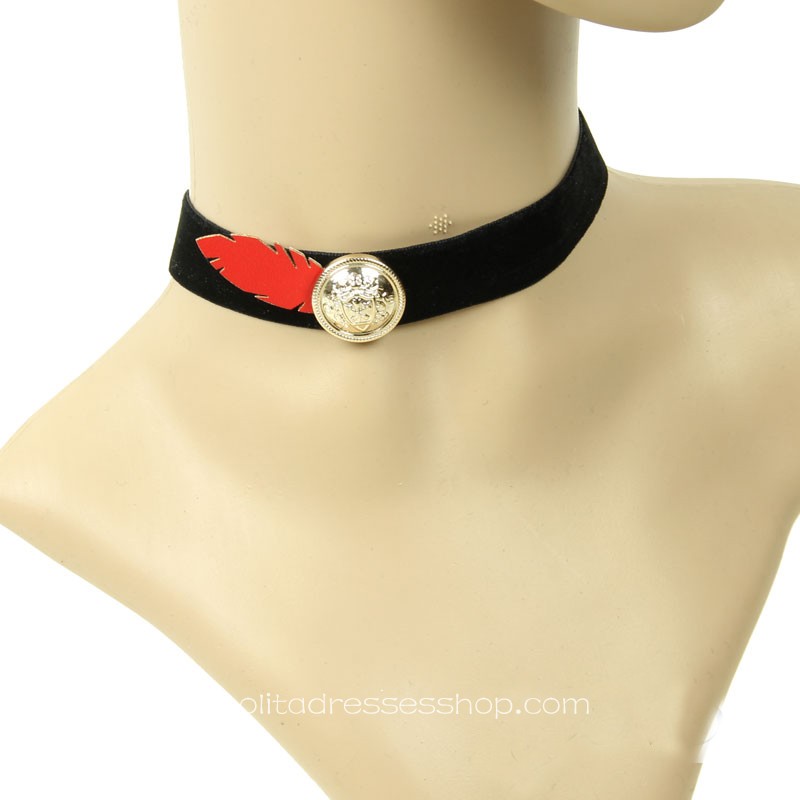 College Wind Black Retro Necklace