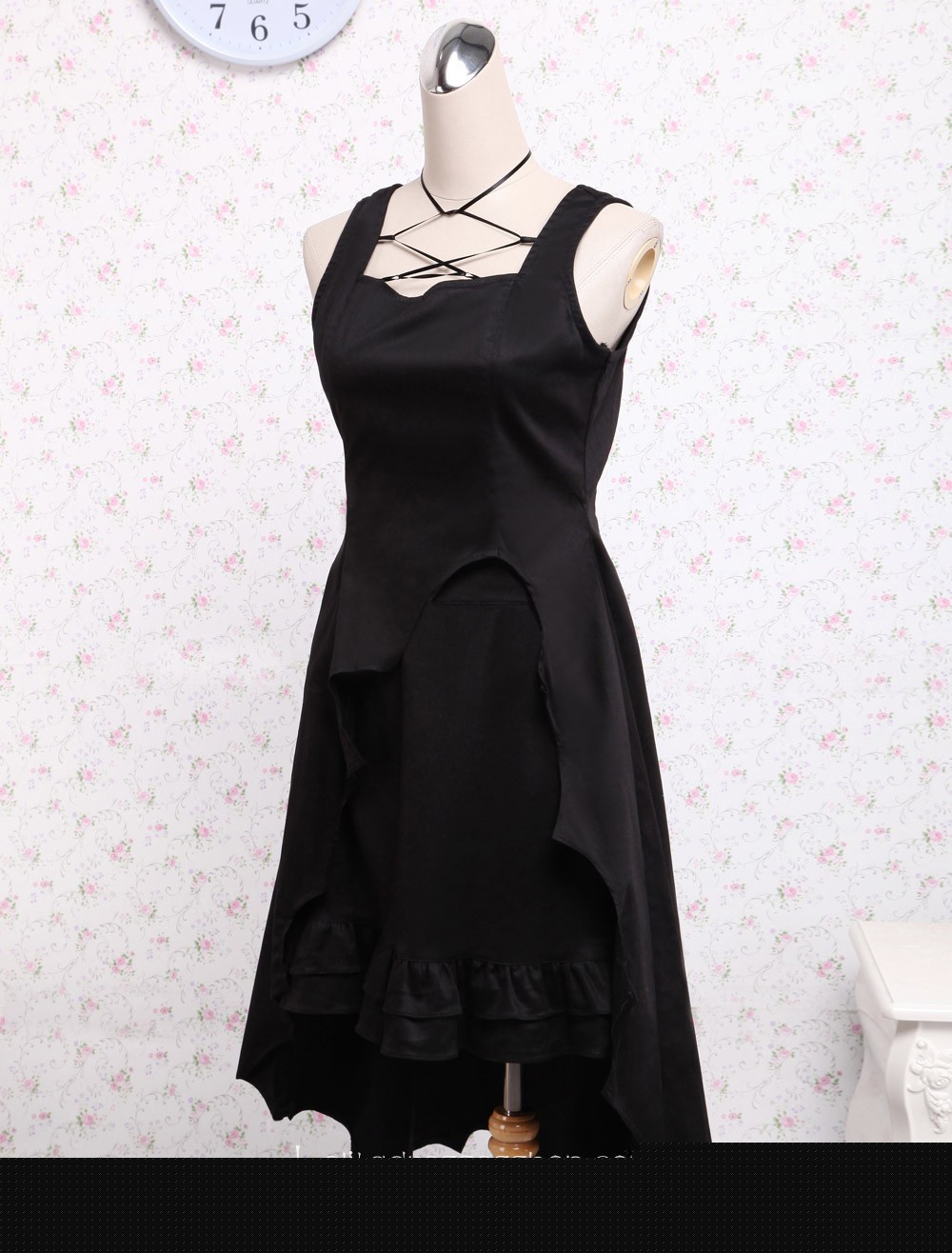 Black Cotton Square Neck Ruffled Gothic Lolita Dress