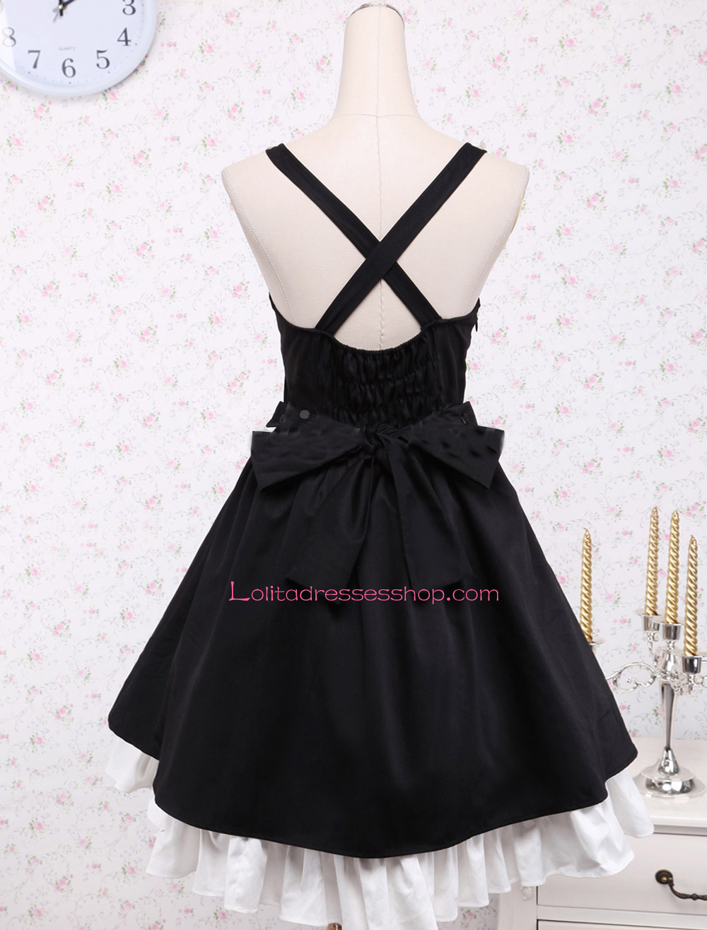Black and White Straps Sleeveless Flouncing with Bow Gothic Lolita Dress