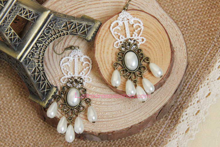 Elegant White Lace Crown Pattern Lolita Earring