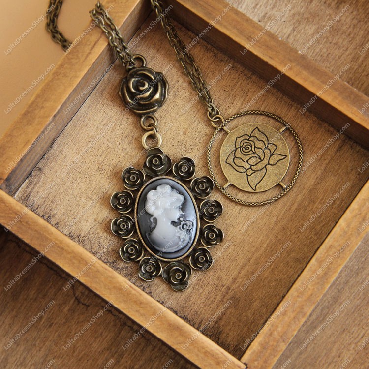 Retro Bronzed Alloy Beauty Head Lolita Sweater Chain