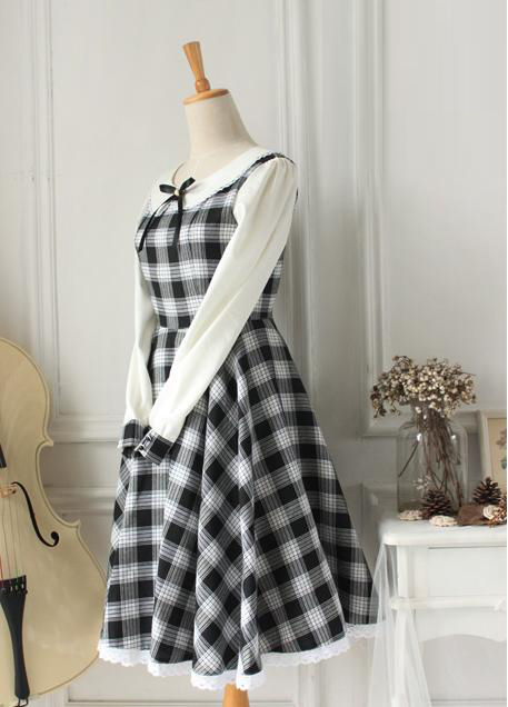 Vintage White and Black Round Neck Long Sleeves Lattice Fashion Lolita Dress