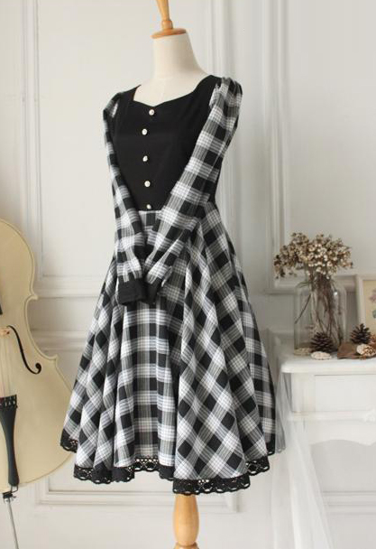 Vintage Black Heart Neck Long Sleeves Lattice Fashion Lolita Dress