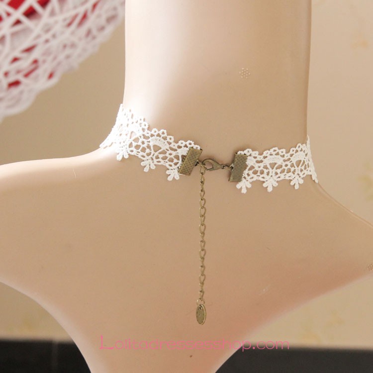 Lolita Retro Pearl Clover White Lace Necklace