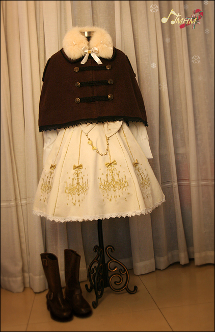 Classic Ornate Chandelier Shape Velveteen Embroidered HMHM Lolita Half Skirt