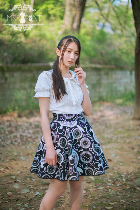 The key to the Future Miss Point Lolita Skirt