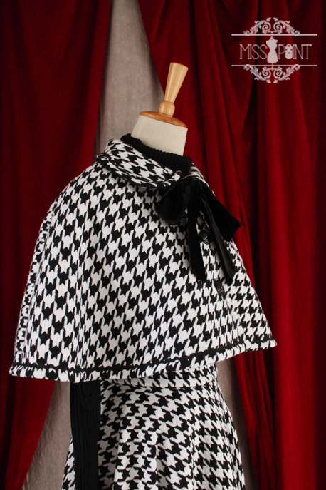 Monets Garden Vintage Houndstooth Miss Point Loilta Cape and Skirt Set