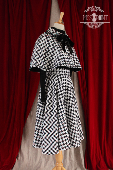 Monets Garden Vintage Houndstooth Miss Point Loilta Cape and Skirt Set