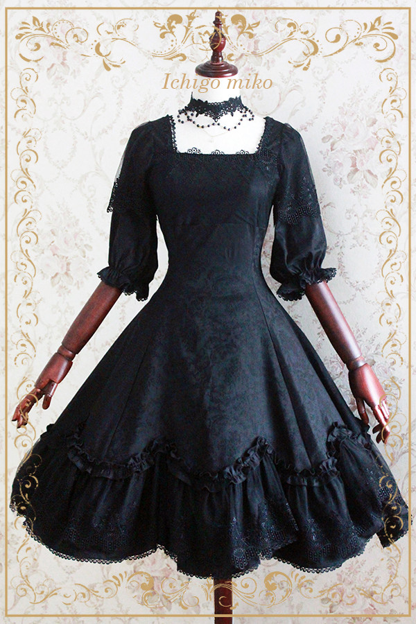 Devil Rose Vintage Black Printed Strawberry Witch Lolita OP Dress