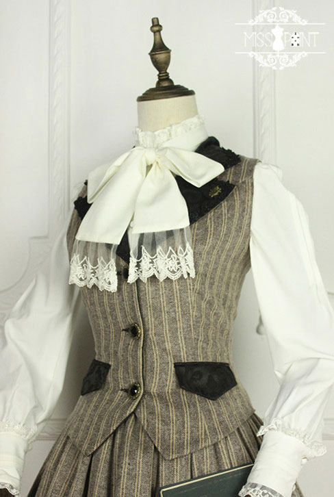 Vintage School Stripe Miss Point Lolita Vest and Skirt Set