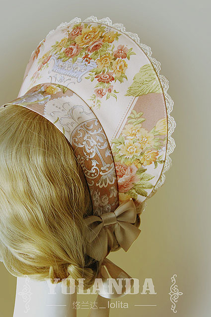 Leonora Classic Lace Lolita Bonnet