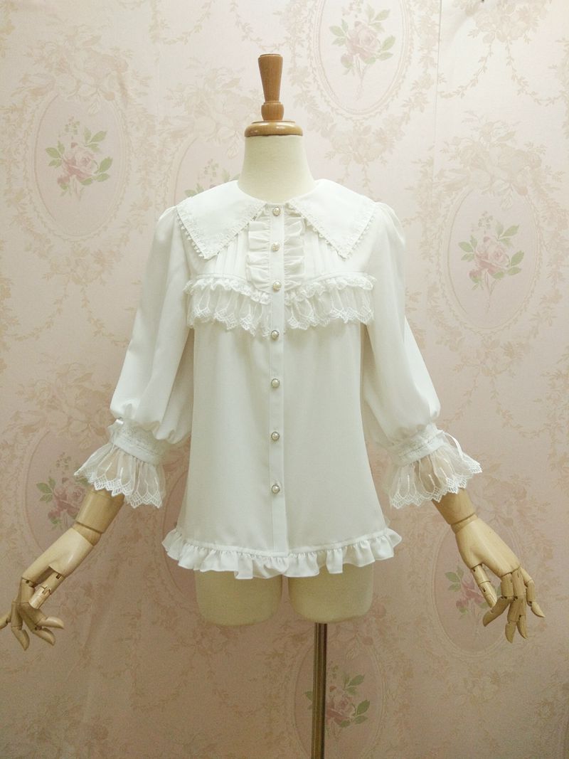 Gorgeous Lace Doll Collar Three Quarter Sleeve Lolita Blouse