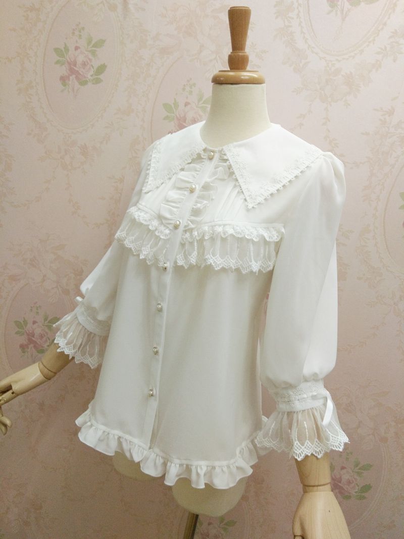 Gorgeous Lace Doll Collar Three Quarter Sleeve Lolita Blouse