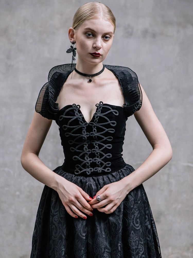 Romantic Black Gothic Halter Corset Prom Dress