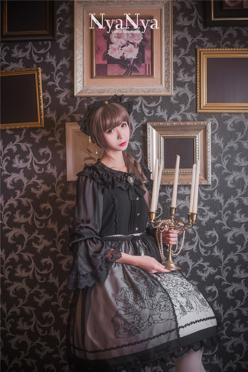 Rose Chandelier Printing Stitching Gothic Lolita JSK