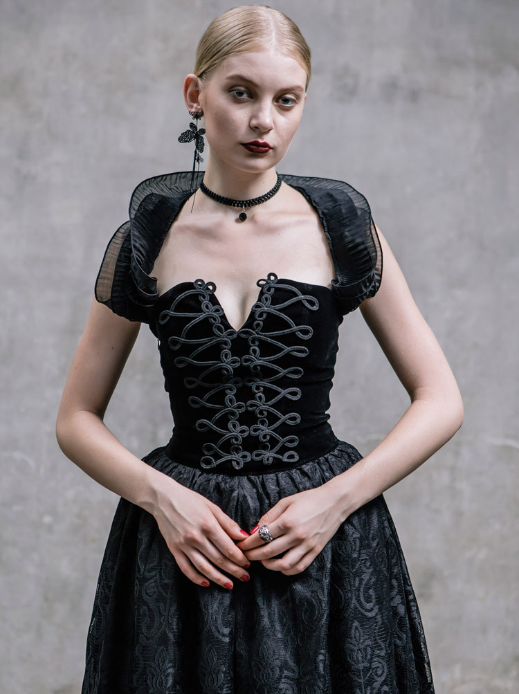 Romantic Black Gothic Halter Corset Prom Dress