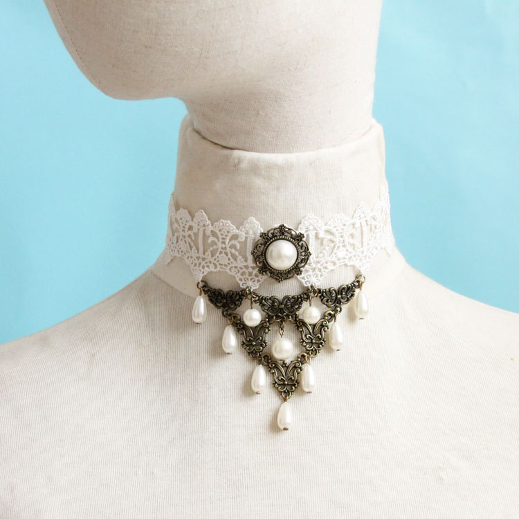 White Pearl Lace Clavicle Lolita Necklace