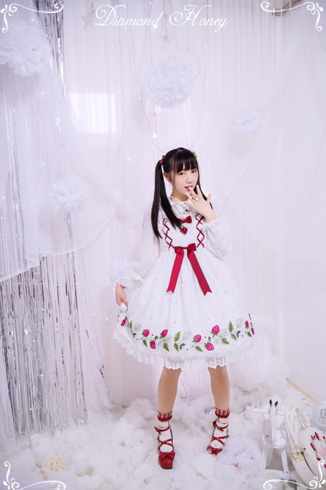 Strawberry Rattan Lolita Dress Cute Auger Strawberry Embroidery Dress