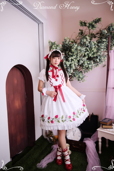 Strawberry Rattan Lolita Dress Cute Auger Strawberry Embroidery Dress