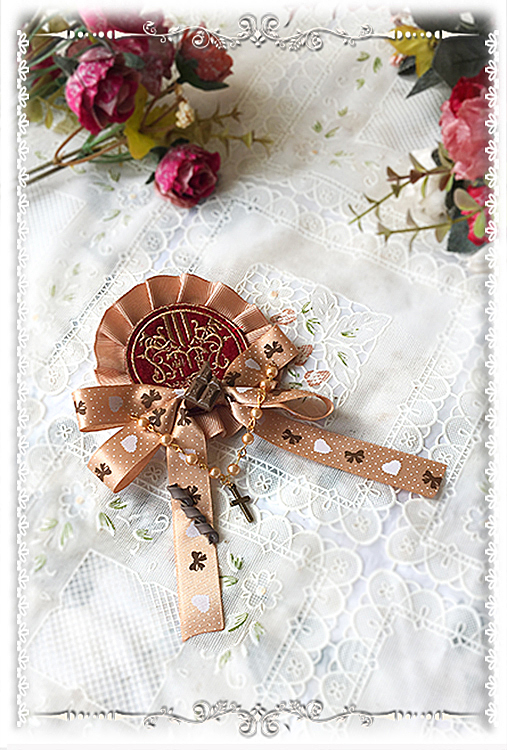 Cloth Embroidered Chocolate / Poker Resin Brooch Headdress