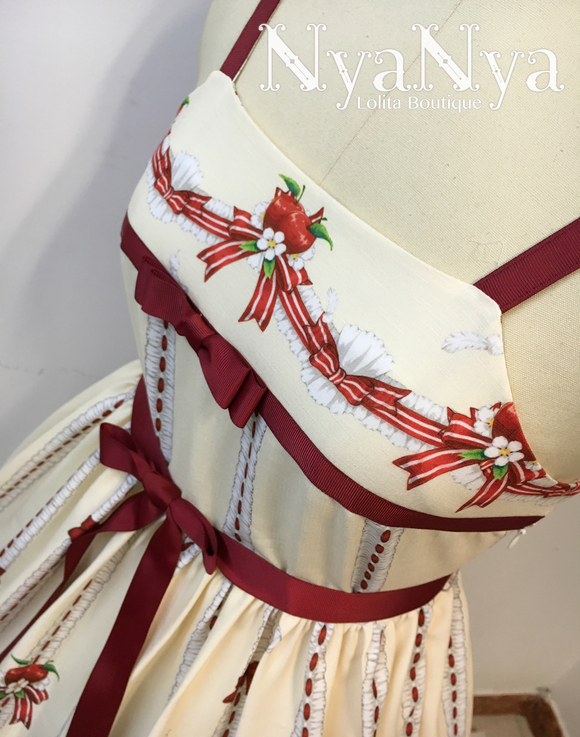 NyaNya - White Feather Ringo - Harness JSK