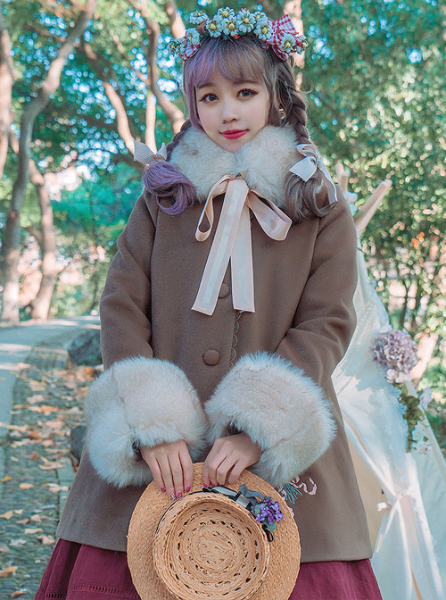 Flowers Embroidery Classic Lolita Fur Collar Pure Color Woolen Coat